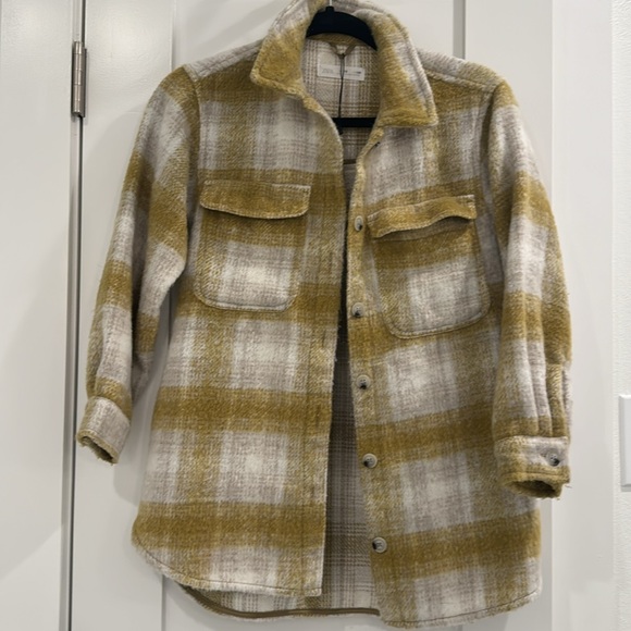 Zara Yellow Plaid Shacket Button Up - Picture 2 of 9